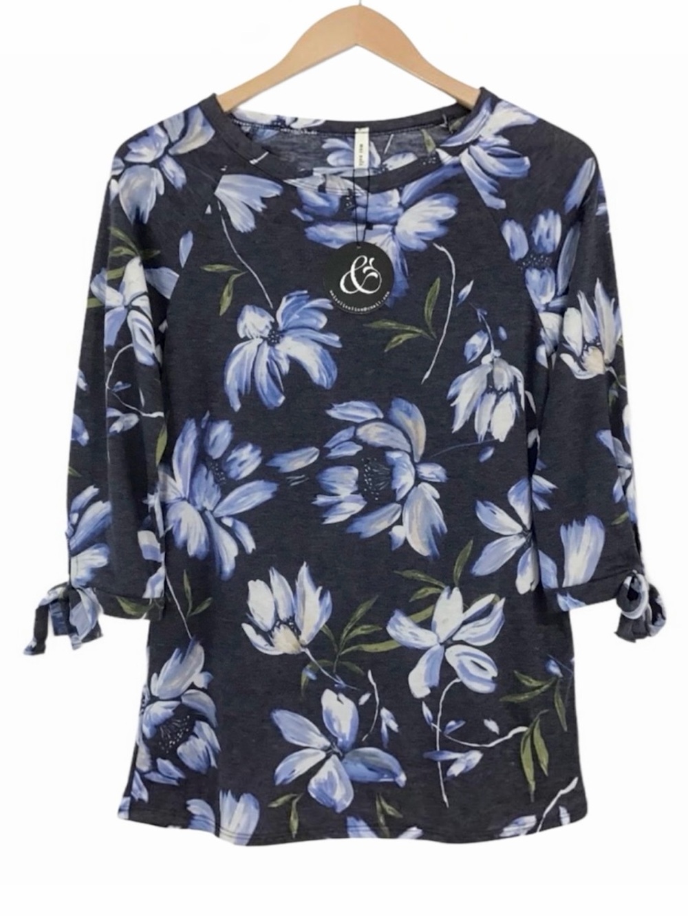 Mai Soli Navy Floral Print Top Size S 3/4 Length Sleeves W/Tie Details New NWT